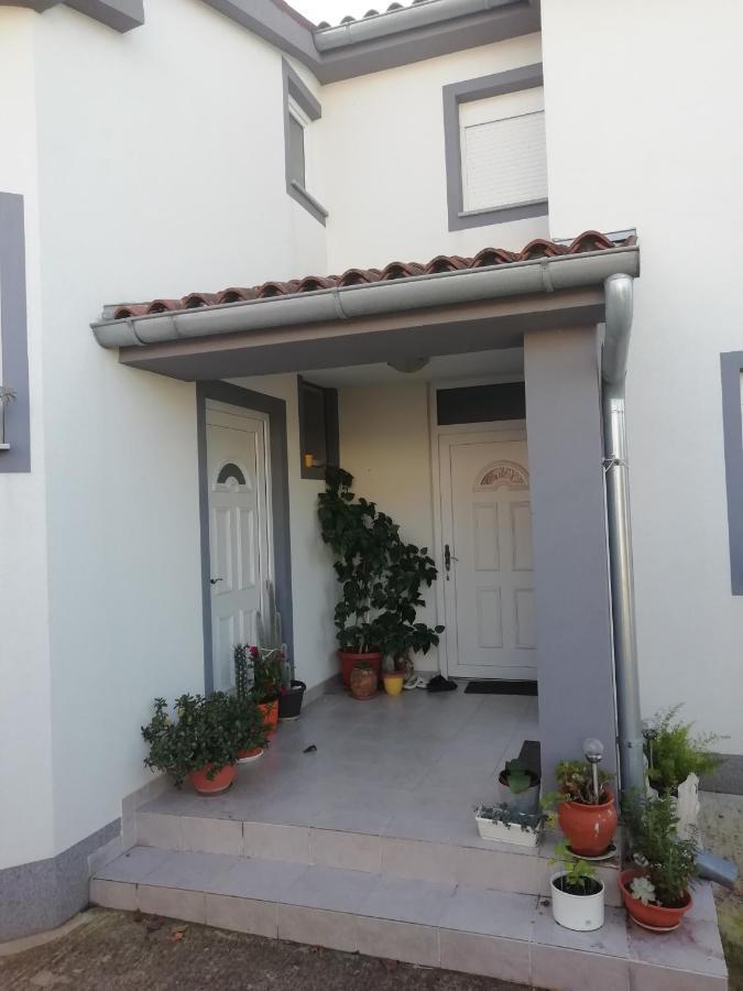 Gordana Apartments Fažana Zewnętrze zdjęcie
